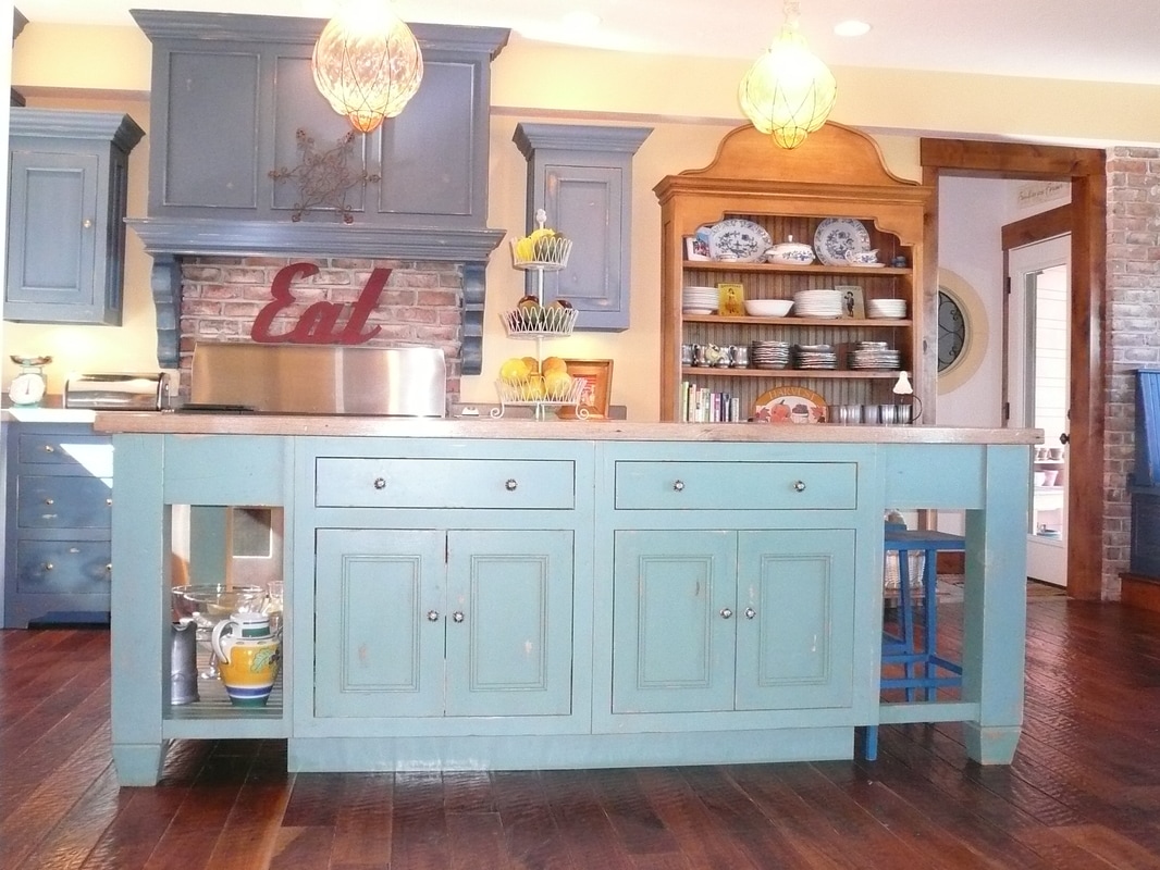 custom island cabinets